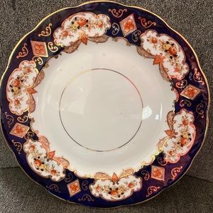 Royal Albert dinner plate England crown chins